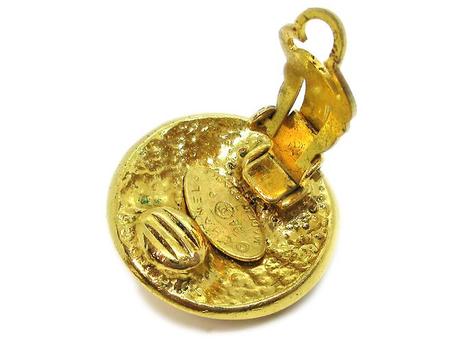 Clip orecchie Chanel CC in metallo D'oro - vista 4