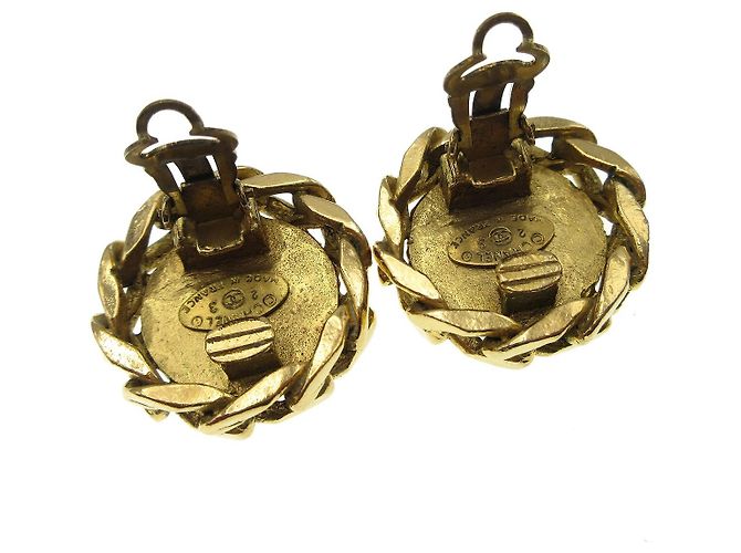 Bottoni a clip Chanel CC in metallo con perla sintetica D'oro - vista 2