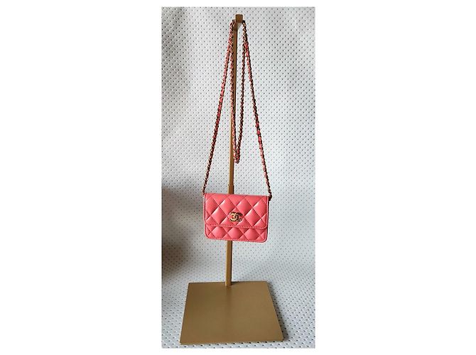 Chanel Wallet on Chain in pelle d'agnello rosa corallo D'oro - vista 17