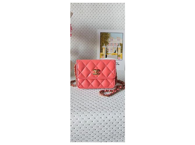 Chanel Wallet on Chain in pelle d'agnello rosa corallo D'oro - vista 19