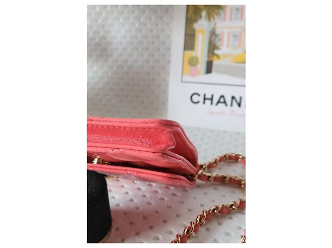Chanel Wallet on Chain in pelle d'agnello rosa corallo D'oro - vista 6