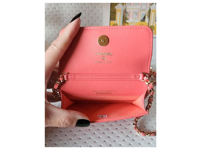 Chanel Wallet on Chain in pelle d'agnello rosa corallo D'oro - vista 9