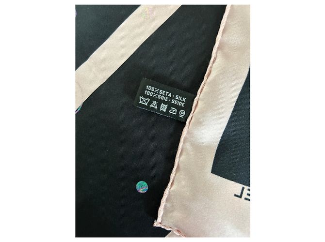 Pañuelo de seda 90cm Chanel Rosa - vista 7