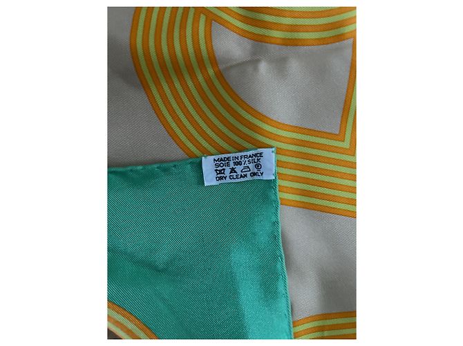 Foulard Hermès Circuit 24 Faubourg in Seta Giallo Verde 90cm - vista 7