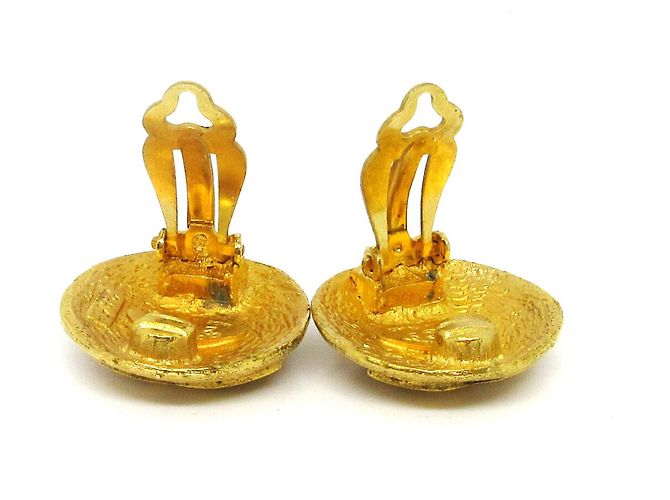 Chanel Vintage CC Round Clip-On Metal Small D'oro - vista 3