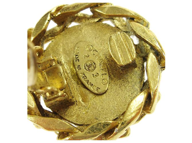 Bottoni a clip Chanel CC in metallo con perla sintetica D'oro - vista 3