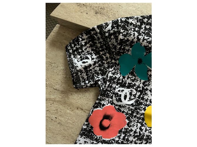 Chanel Baumwoll-Top mit Blumenmuster Schwarz Weiß CC Logo Größe 38 Mehrfarben - Ansicht 6