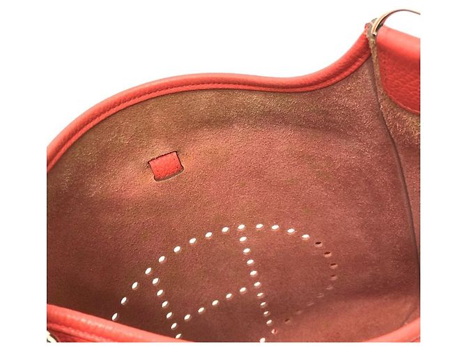 Borsa a Spalla Hermès Evelyne PM 3 Rosso - vista 13