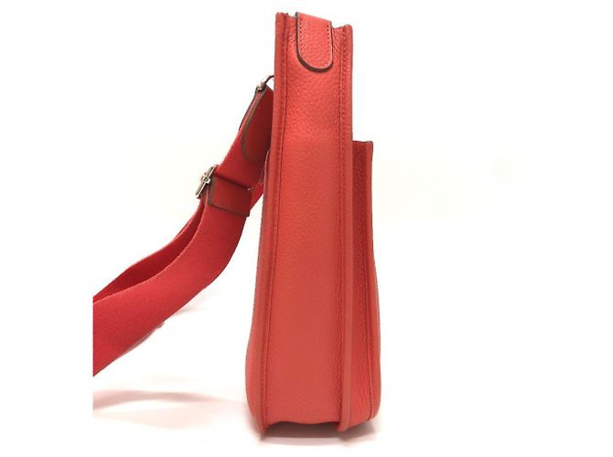 Borsa a Spalla Hermès Evelyne PM 3 Rosso - vista 3