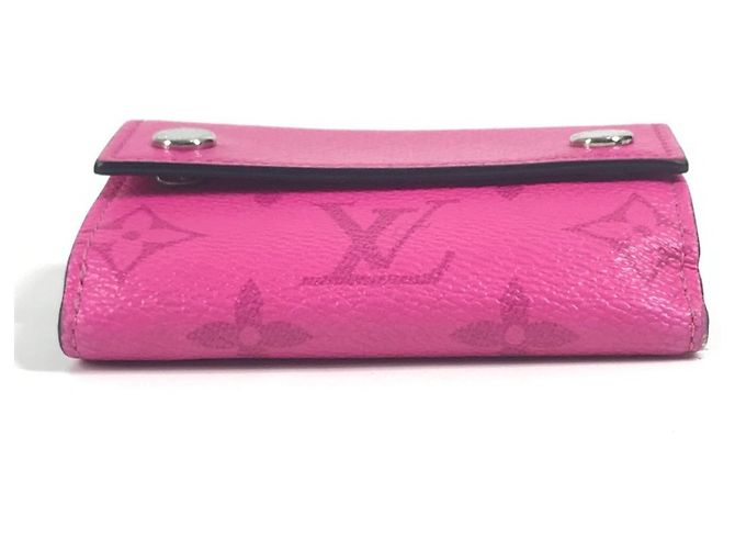 Billetera Compacta Rama Discovery Taiga M30773 de Louis Vuitton Rosa - vista 12