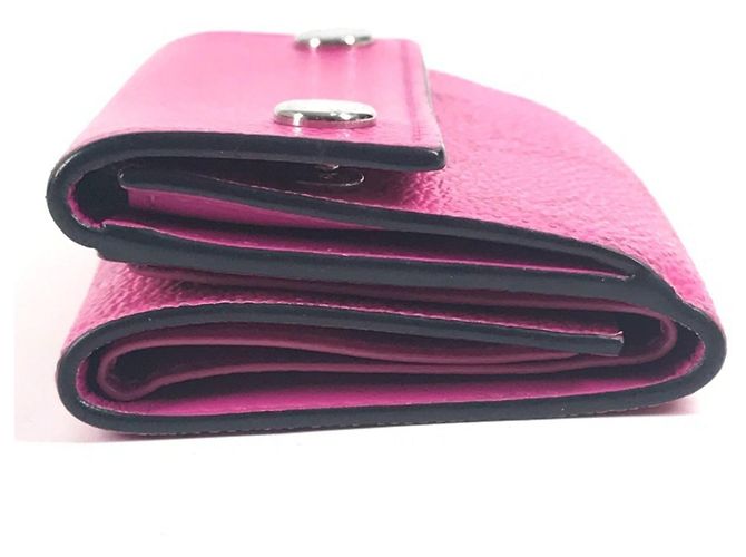 Billetera Compacta Rama Discovery Taiga M30773 de Louis Vuitton Rosa - vista 15