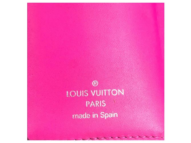 Billetera Compacta Rama Discovery Taiga M30773 de Louis Vuitton Rosa - vista 9