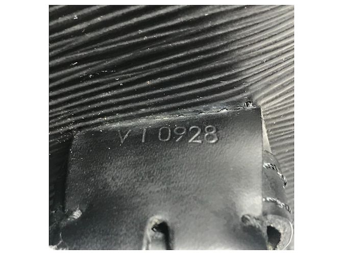 Borsa a Spalla Ado Epi Louis Vuitton Nero - vista 13