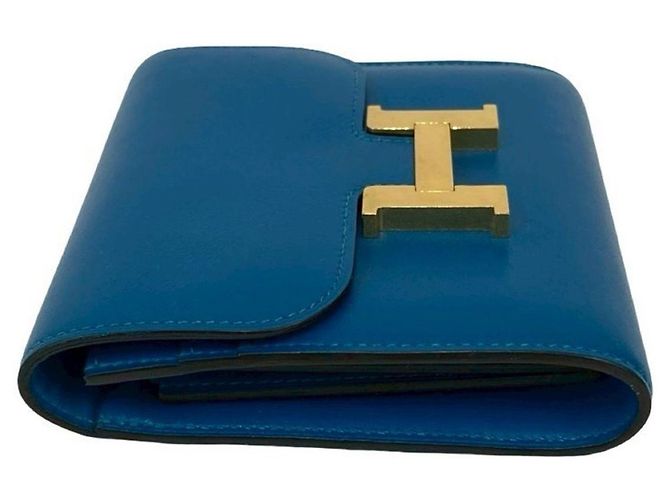 Billetera bi-fold compacta de cuero de ternera Constance de Hermès Azul - vista 4