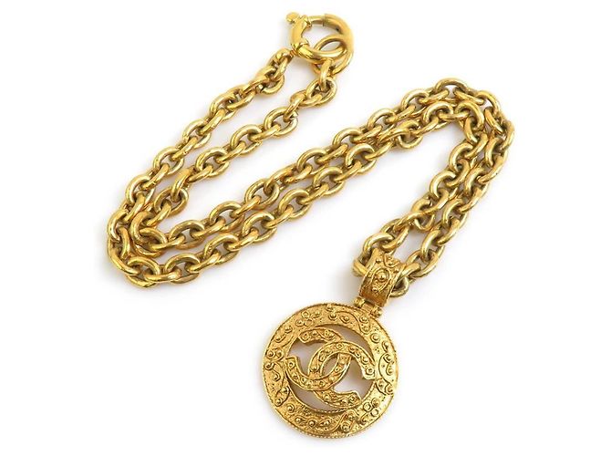 Collana in metallo dorato Chanel Coco Mark D'oro - vista 2