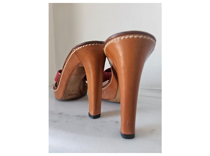 Mule Yves Saint Laurent in pelle rossa Rosso - vista 9