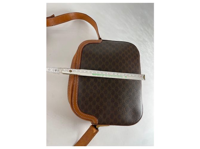 Céline Vintage Celine Paris Triomphe Monogramm Leder Schultertasche braun - Ansicht 11