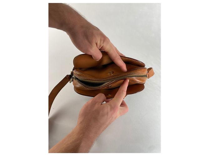 Céline Vintage Celine Paris Triomphe Monogramm Leder Schultertasche braun - Ansicht 13
