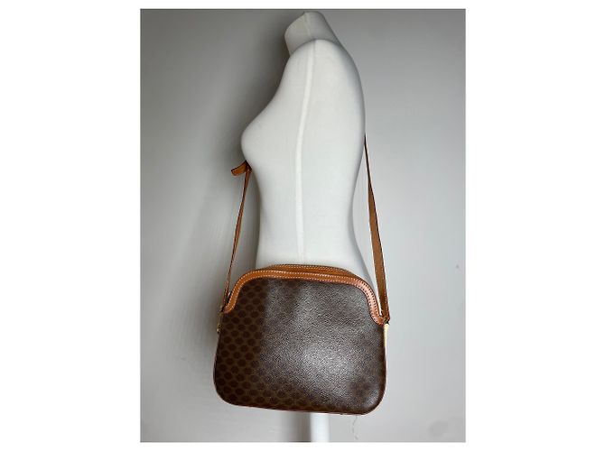 Céline Vintage Celine Paris Triomphe Monogramm Leder Schultertasche braun - Ansicht 6