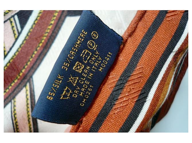 LOUIS VUITTON Sciarpa Monogramma in Cashmere e Seta Marrone In Eccellenti Condizioni Multicolore - vista 6