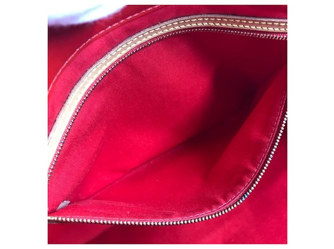 Borsa Reed GM in Monogram Vernis Louis Vuitton Rosso - vista 15