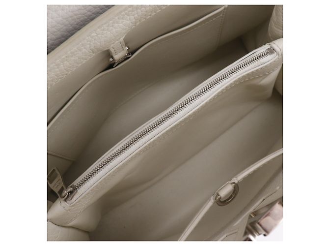 Borsa Capucines MM Louis Vuitton Bianco Blu - vista 6