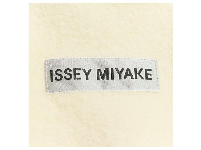 Abrigo Largo ISSEY MIYAKE IM33KA337 Blanco - vista 9