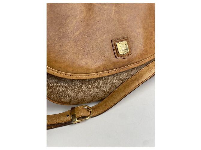 Triomphe Céline Vintage Celine Monogramm Leder Schultertasche beige braun - Ansicht 10