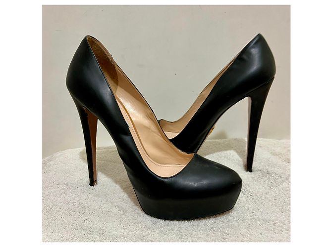 Prada High Heels aus schwarzem Leder - Ansicht 4