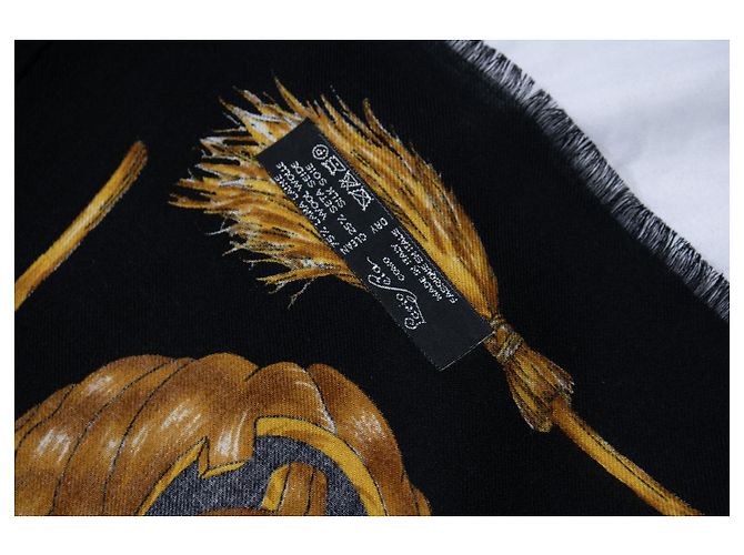 Sciarpa stampata da strega Moschino in nero Arancione - vista 3