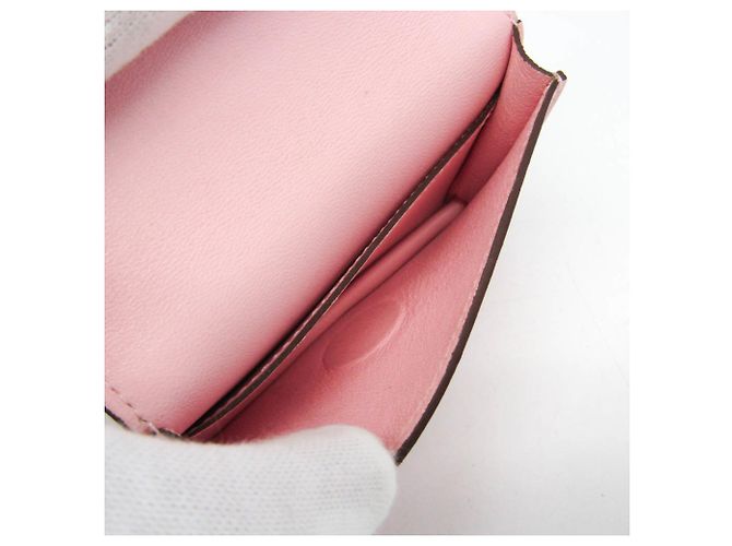 Tarjetero de cuero Swift Dogon de Hermès en rosa - vista 5