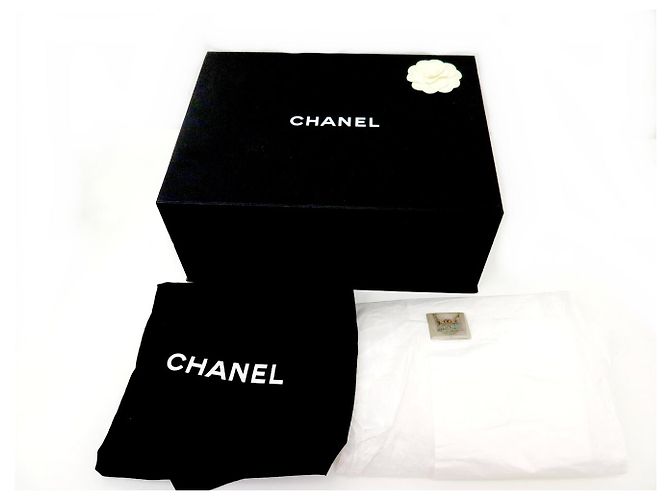 CHANEL CROWN TOTE QUILTED LEATHER BEIGE SHOPPING HAND BAG - view 18