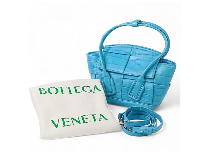 Borsa 2 in 1 Mini The Arco Alligator di Bottega Veneta Blu Blu chiaro - vista 10