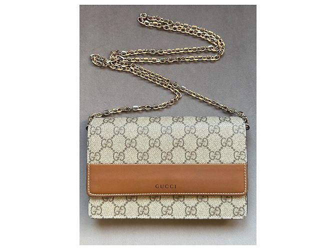 Borsa a tracolla Gucci Emblem marrone - vista 2