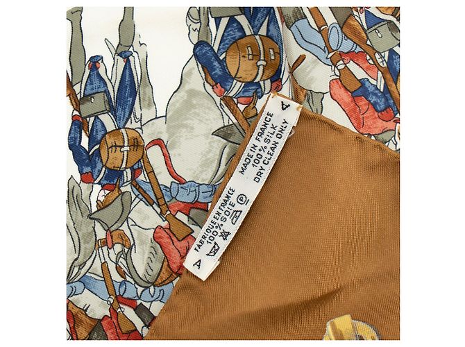 HERMÈS - Carré 90 Marine und Kavallerie Hermès aus mehrfarbigem Seidenstoff Mehrfarben - Ansicht 9