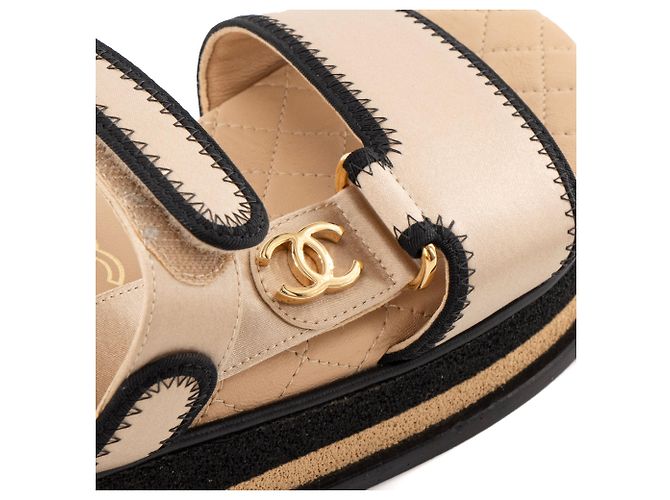 CHANEL - Sandali Chanel in tela beige (T37) Marrone - vista 3