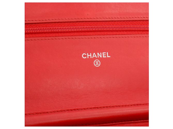 CHANEL - Borsa a Spalla Wallet on Chain Coco Mark Chanel in Pelle Caviar Corallo Rosa - vista 7