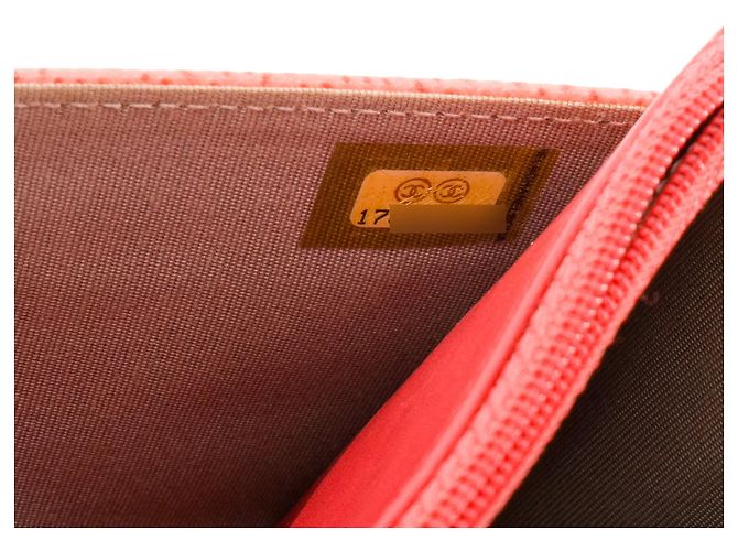 CHANEL - Borsa a Spalla Wallet on Chain Coco Mark Chanel in Pelle Caviar Corallo Rosa - vista 8