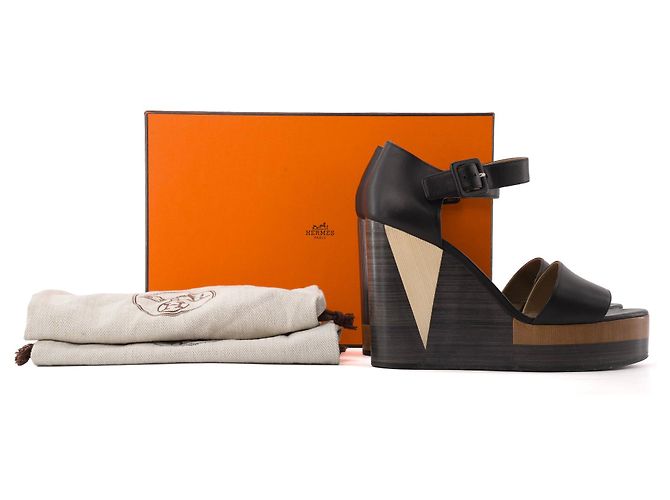 HERMÈS - Sandali con zeppa Hermès in pelle nera e legno (T38) Nero - vista 7
