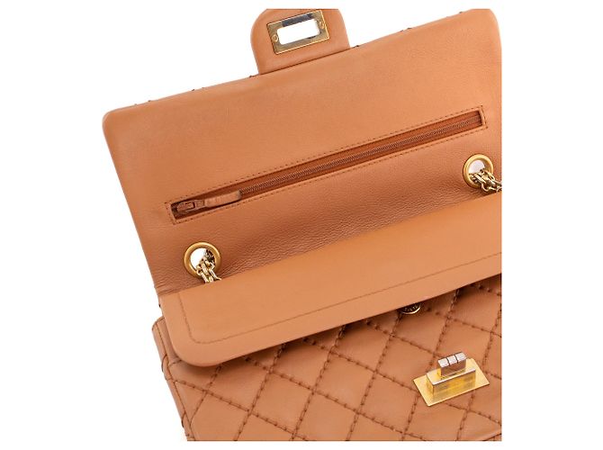 CHANEL - Borsa a tracolla 2.55 Chanel in pelle liscia marrone - vista 7