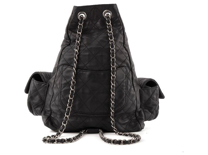 CHANEL - Multipocket Rucksack aus schwarzem Leder - Ansicht 3