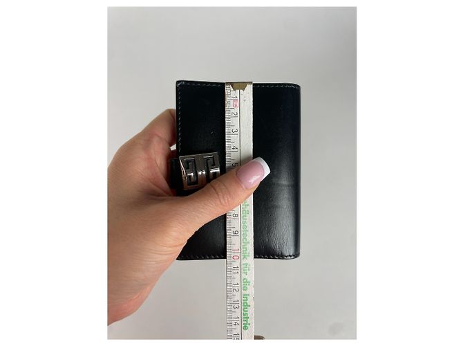 Vintage Givenchy Leather Wallet Black - view 3