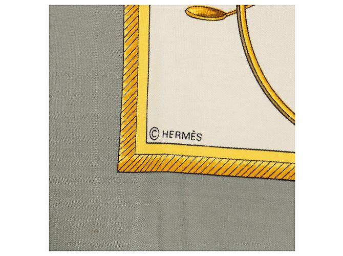 HERMÈS - Carré 90 Die Transformationsautos von Hermès aus mehrfarbiger Seide Mehrfarben - Ansicht 3