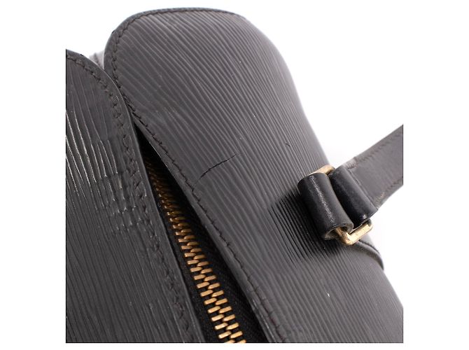 LOUIS VUITTON - Borsa Soufflot Louis Vuitton in pelle epi nera Nero - vista 8