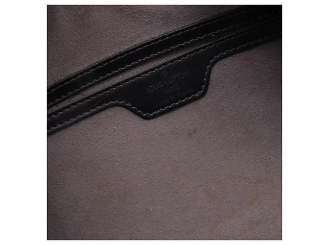 LOUIS VUITTON - Borsa Soufflot Louis Vuitton in pelle epi nera Nero - vista 9