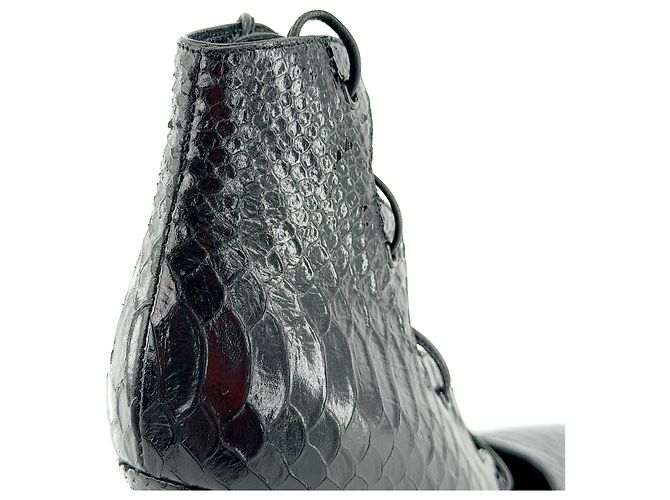 SAINT LAURENT - Saint Laurent Pumps aus Leder mit Python-Effekt (T37,5) Schwarz - Ansicht 4