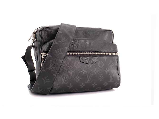 LOUIS VUITTON - Borsa a tracolla Outdoor Messenger Louis Vuitton in pelle nera e tela rivestita con monogramma eclipse Metallico - vista 2