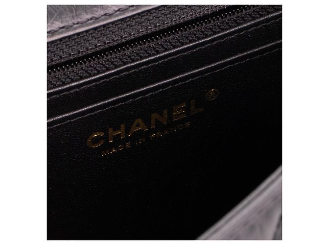 CHANEL - Borsa a tracolla 2.55 mini rettangolo Chanel in pelle rugosa nera Nero - vista 6