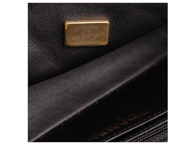 CHANEL - Borsa a tracolla 2.55 mini rettangolo Chanel in pelle rugosa nera Nero - vista 8