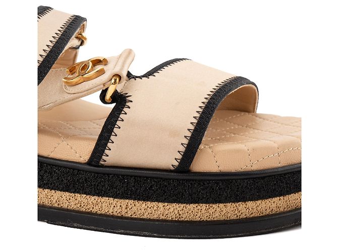 CHANEL - Sandali Chanel in tela beige (T38) Marrone - vista 4